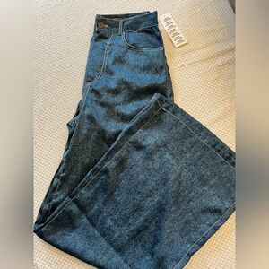 Urban Outfitters women’s silkie “jeans” pants very light size 2 wider leg